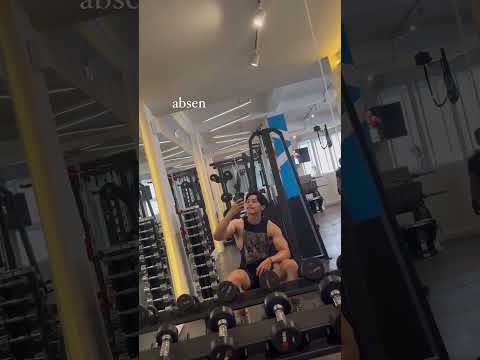 #cowoksixpack #berotot #sixpack #sexy #cowokberotot #muscle #shorts #gym
