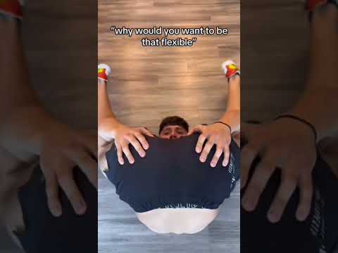 Hombre mostrando su culo