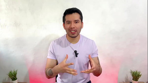 Hombre venezolano vergon penetra a pelo al brasileño de la pool party! Relato sexual