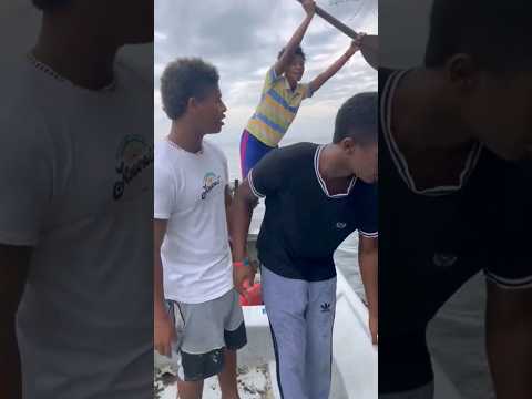 Latino BULGE 🔞🍆💦 #bodybuilding #fitness #gym